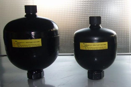 隔膜式蓄能器應(yīng)該如何選擇?