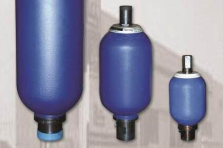 蓄能器為什么不能水平安裝？理由很簡單！