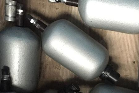 蓄能器設(shè)計(jì)時(shí)注意哪些方面？選材不能馬虎！