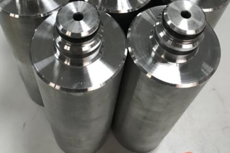 蓄能器的種類、特點及在系統(tǒng)中的應用