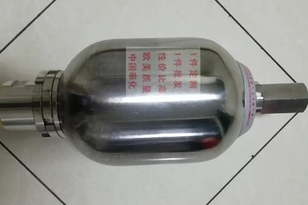 用什么方法來檢查不銹鋼囊式蓄能器膨脹壓力？