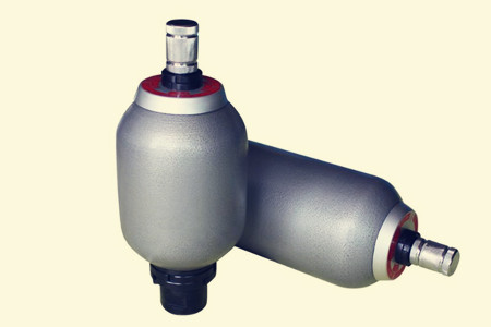 囊式蓄能器的工作原理，液壓系統(tǒng)中的“放大器”！